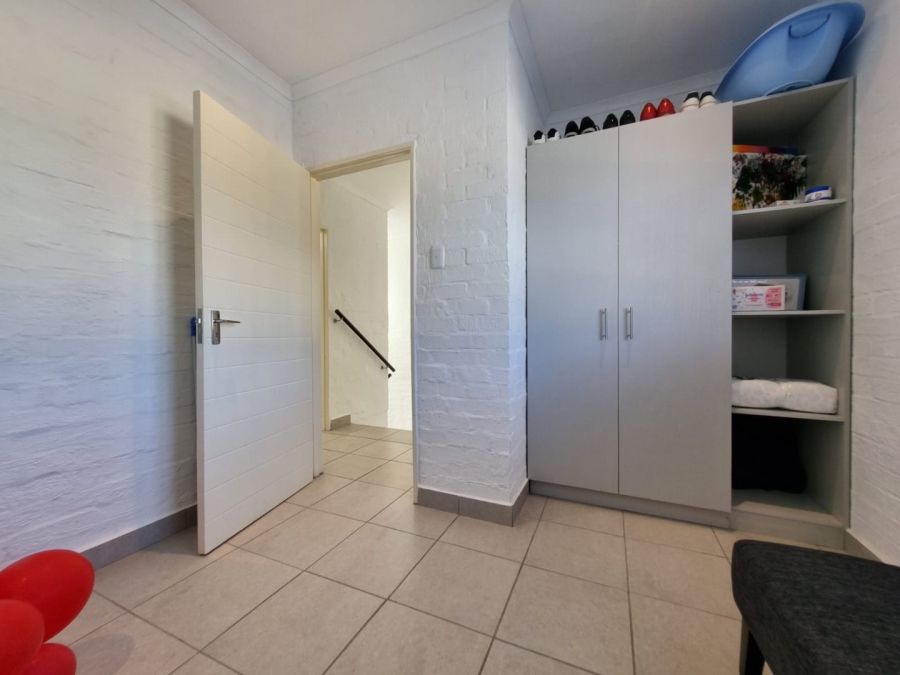 2 Bedroom Property for Sale in Parsonsvlei Eastern Cape